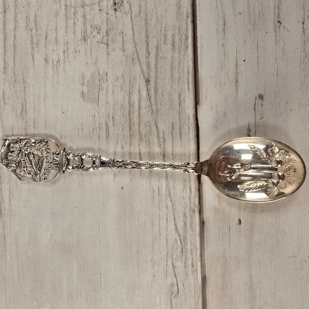 Vintage Christmas Souvenir Spoon Set 1972-1979 Silverplate Holiday‎ Collectibles